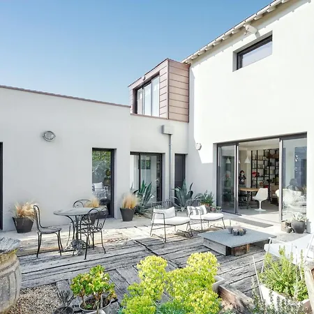 Holiday home Maison De Charme Proche Plages De La Baule Avec Jardin